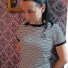 CAMISETA CHICA HARD TO HANDLE RAYAS BLANCAS Y NEGRAS