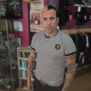 CAMISETA HTH RAYAS ESCUDO