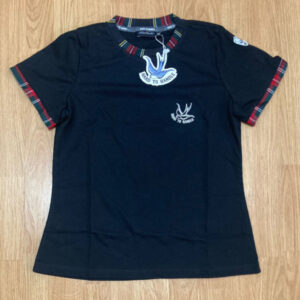CAMISETA RIBETE ESCOCÉS Y ESCUDO CHICA HTH