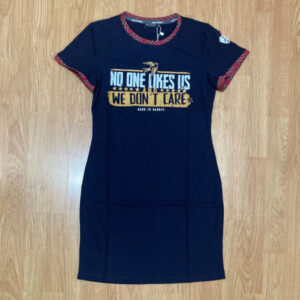 VESTIDO CAMISETA AZUL MARINO NO ONE LIKE US RIBETE ESCOCÉS HTH