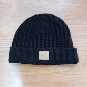 GORRO NUDOS NEGRO HTH