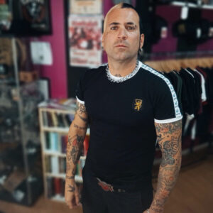 CAMISETA HTH NEGRA ESCUDO