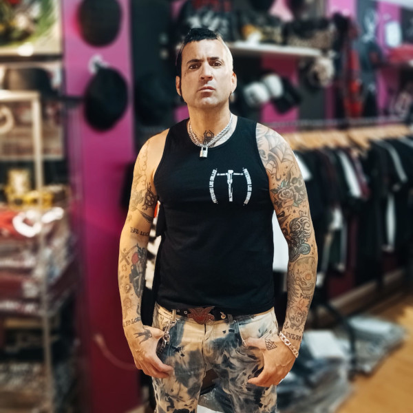 CAMISETA TIRANTES SKINHEAD PATEANDO LAS CALLES